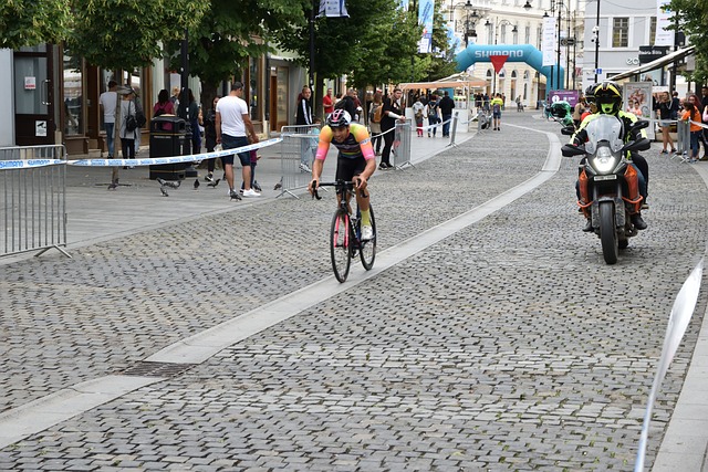 小球队也能 小球队也能